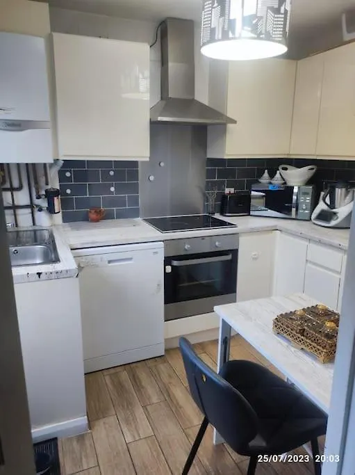 Cosy House Close To London Bridge 0*,